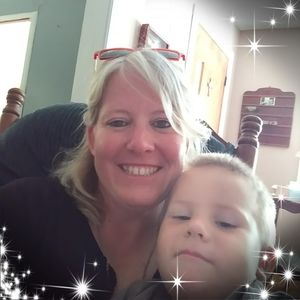 Meet your Posher, Holly